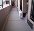 廊下・階段床シート張り工事の写真です